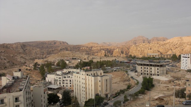 138 Sunrise over Petra