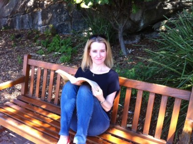 Author photo - Helen J Rolfe